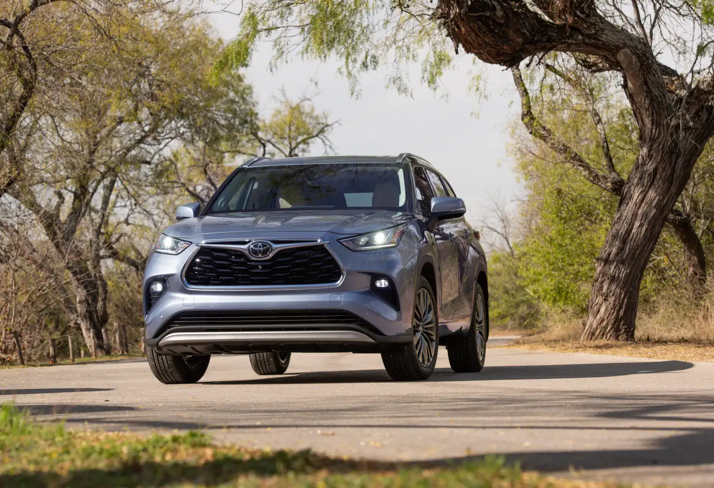 Review: 2020 Toyota Highlander IV 2.5 (243 Hp) Hybrid AWD e-CVT